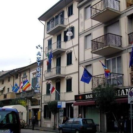 Hotel Astoria Viareggio Exterior foto